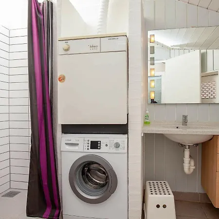 Five-bedroom Holiday In Logstrup Tatil Evi